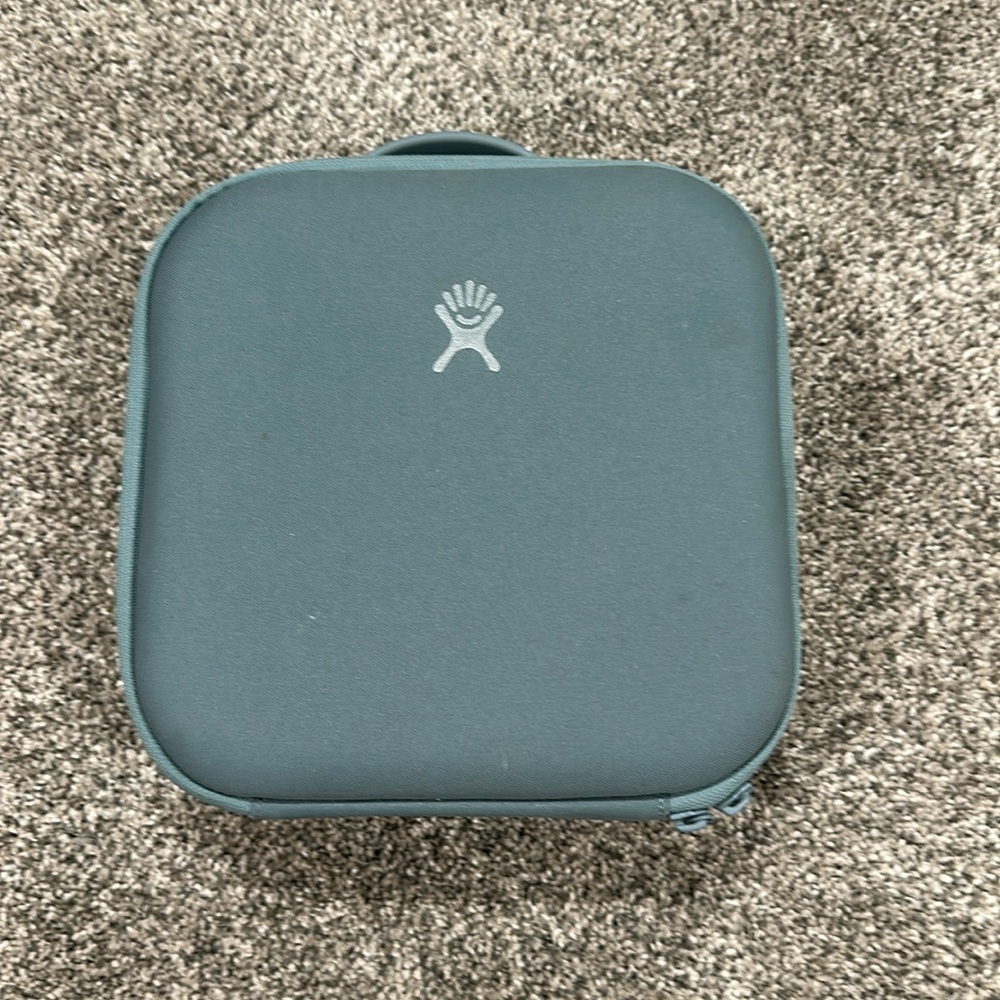 Hydro Flask  lunch box
